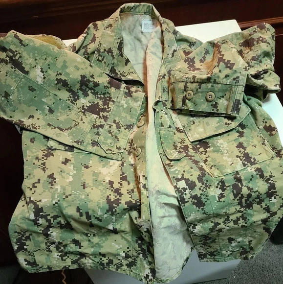 Medium Regular NWU top - Picture 1 of 12